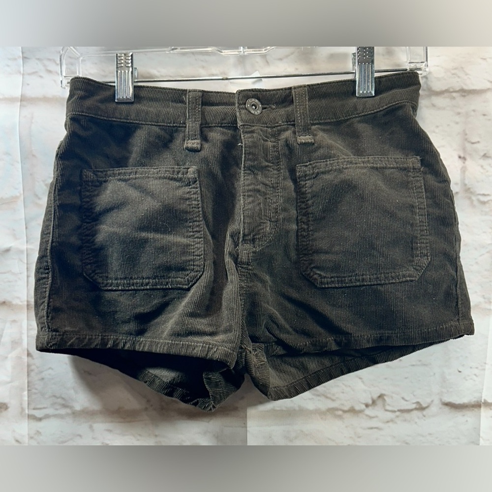 CARMAR NWT corduroy brown shorts women’s size 25